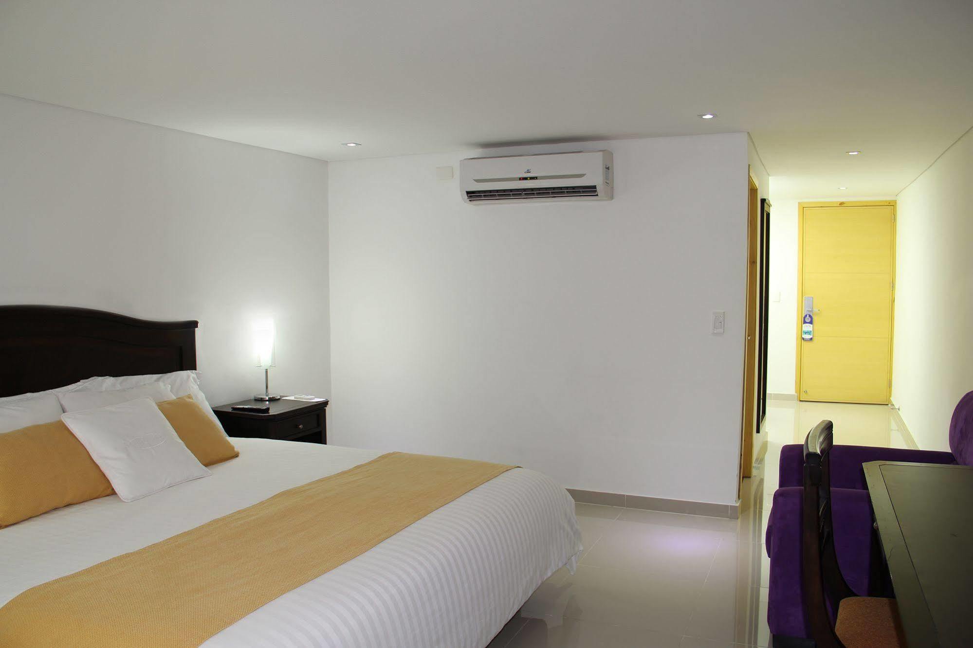 Hotel American Golf Barranquilla  Exterior photo